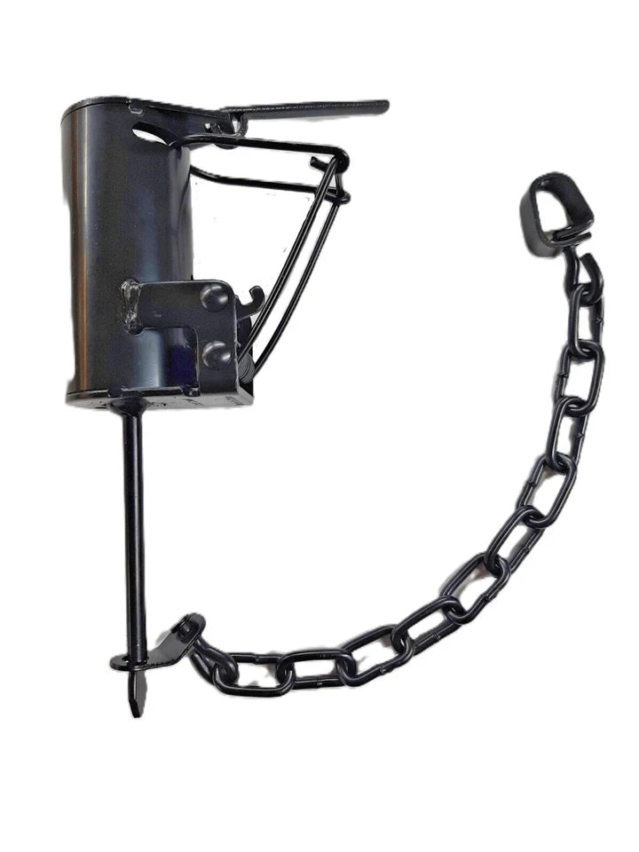 12, Brand New Cold Creek Dog proof raccoon traps with setting tool