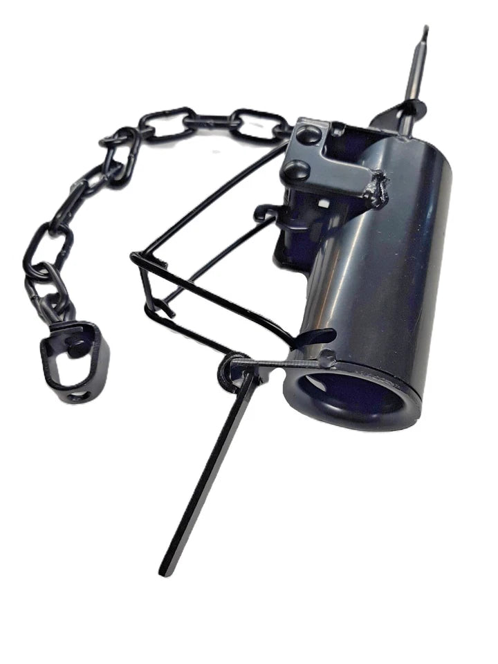 12, Brand New Cold Creek Dog proof raccoon traps with setting tool