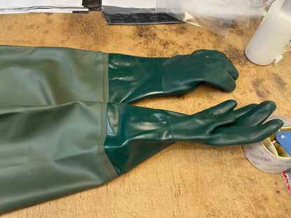 Red Neck Shoulder Gauntlet gauntSHO