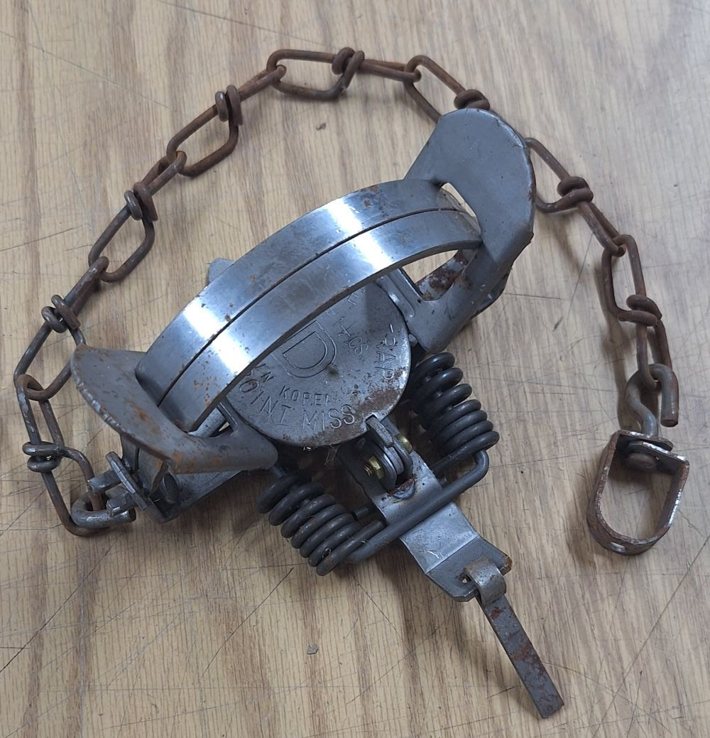 Duke #1 1/2 CS 4-3/4" Spread Steel Trap 0470