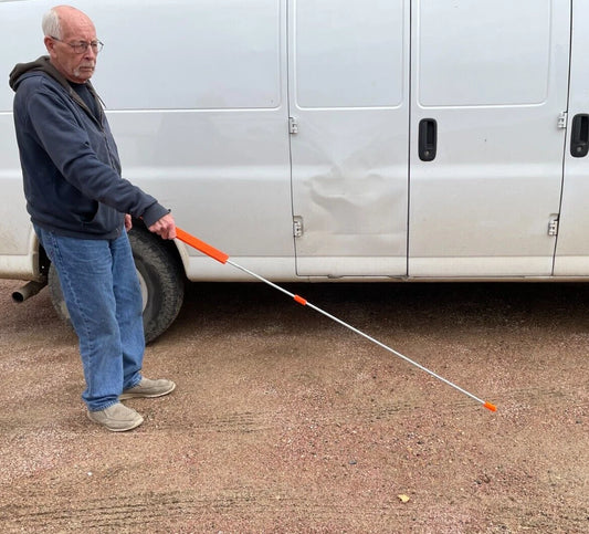 Skunkinator dispatch pole, skunk essence, fur